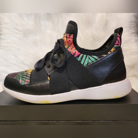 Tropical‎ Sneakers - Picture 6 of 9